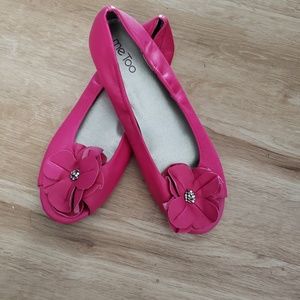 Pink flats
